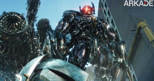 Transformers 3 - Cinereview: Muita ação com pouca história