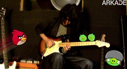 Nerd toca a (grudenta) música tema de Angry Birds na guitarra