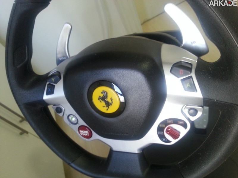 Análise - Volante Thrustmaster Ferrari Vibration GT Cockpit 458 Italia Edition
