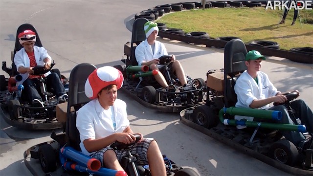 Já imaginou participar de uma corrida de Mario Kart na vida real? 