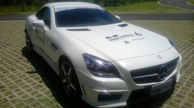 Gran Turismo 6 é lançado com festa no Autódromo Velo Cittá