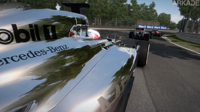 Análise Arkade: F1 2014 engata uma marcha para a frente e duas para trás, mas ainda diverte.