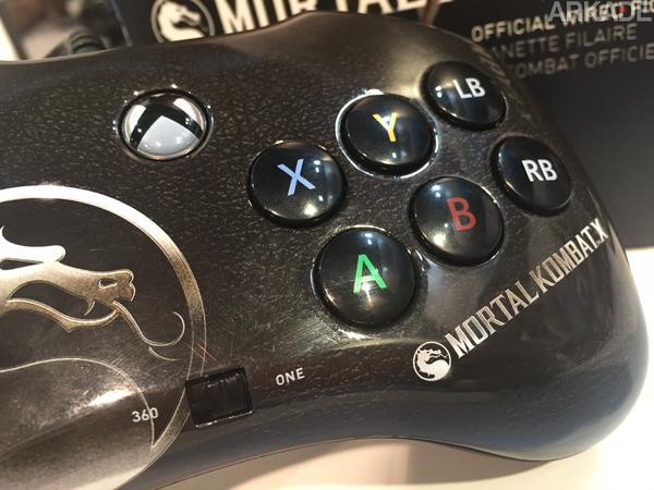 O controle oficial de Mortal Kombat X lembra muito o bom e velho controle do Sega Saturn