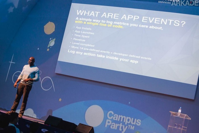 #CampusParty2015: Ime Archibong do Facebook dá o chute inicial das palestras no evento.