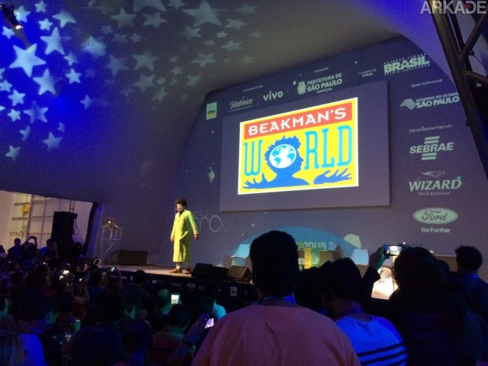 Campus Party 2015: Paul Zaloom apresenta o Beakman e traz alegria com suas experiências.