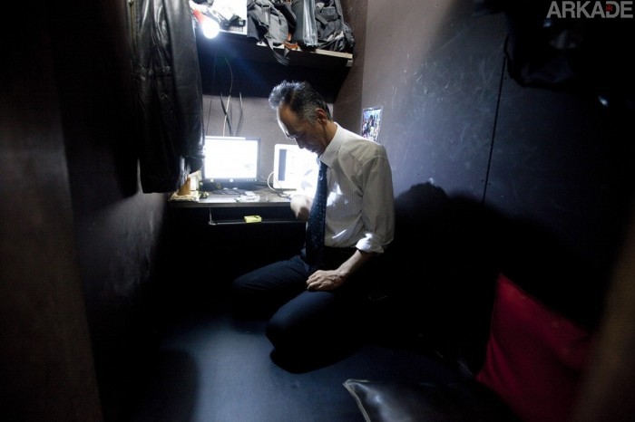 Tribuna Arkade: Documentário mostra a vida de japoneses que moram em cyber cafés