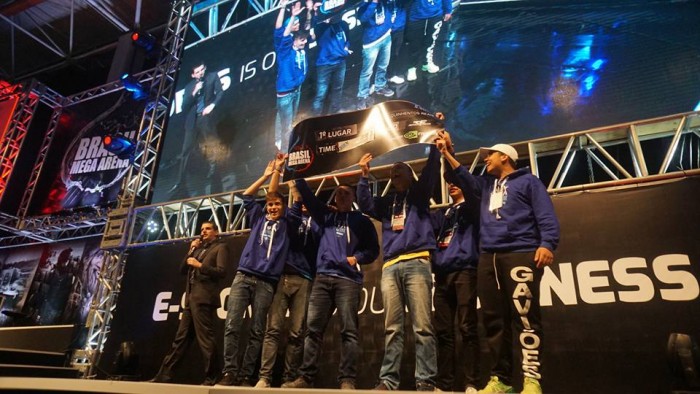 G3nerationX comemorando a conquista. Foto: GenerationX