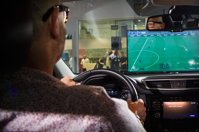 A Nissan preparou uma SUV-Playstation 4 para jogar... futebol!