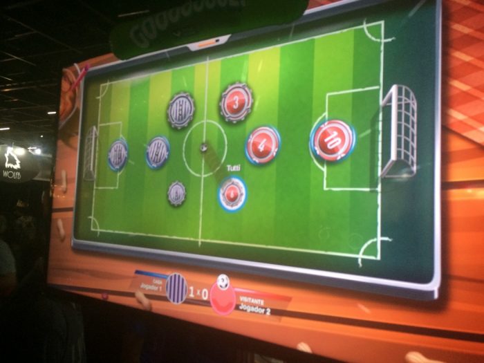 BGS 2016: Super Button Soccer oferece diversão no estilão locadora com seu game de futebol de botão.