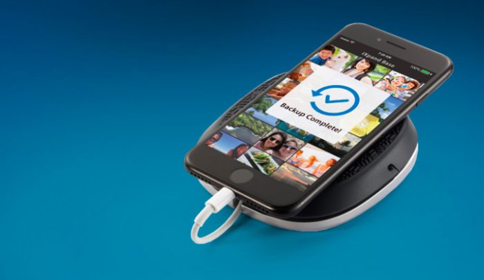 Sandisk anuncia dispositivo para iPhone que faz backup enquanto recarrega a bateria