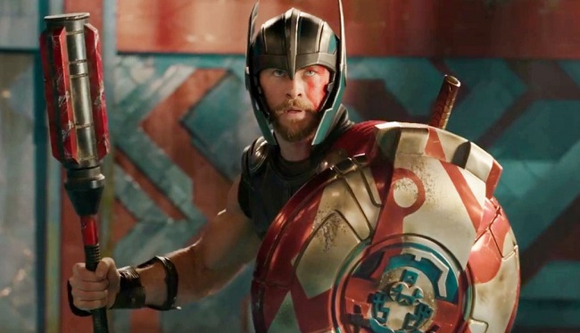 Já assistimos Thor: Ragnarok, filme que mostra a evolução merecida do herói