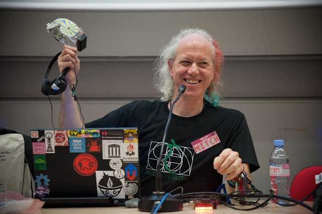 Campus Party 2018 - Mitch Altman acredita que todo mundo pode ser um hacker
