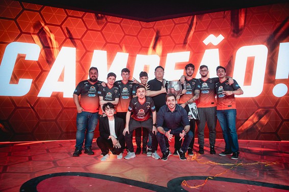 KaBuM campeã do CBLoL 2018