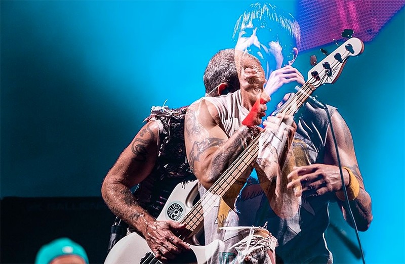 Rock in Rio - Red Hot Chilli Peppers mistura sucessos com instrumental em noite variada