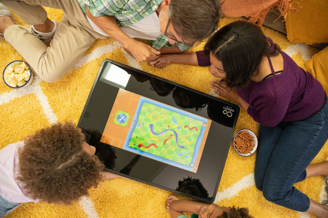 Arcade1Up lança mesa digital para vários jogos de tabuleiro