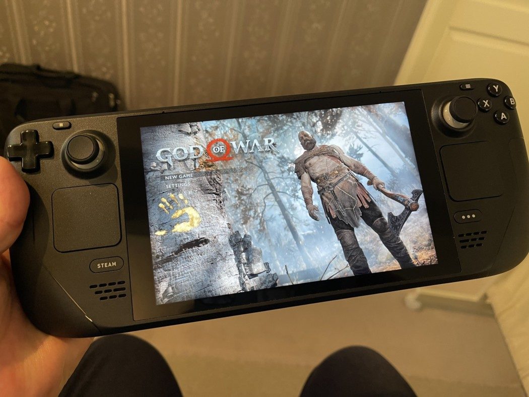 Shuhei Yoshida apresenta God of War portátil na Steam Deck