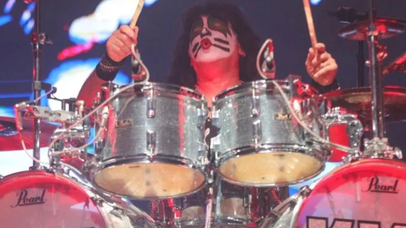 Show de despedida do Kiss em São Paulo teve a mesma energia dos primeiros dias da banda