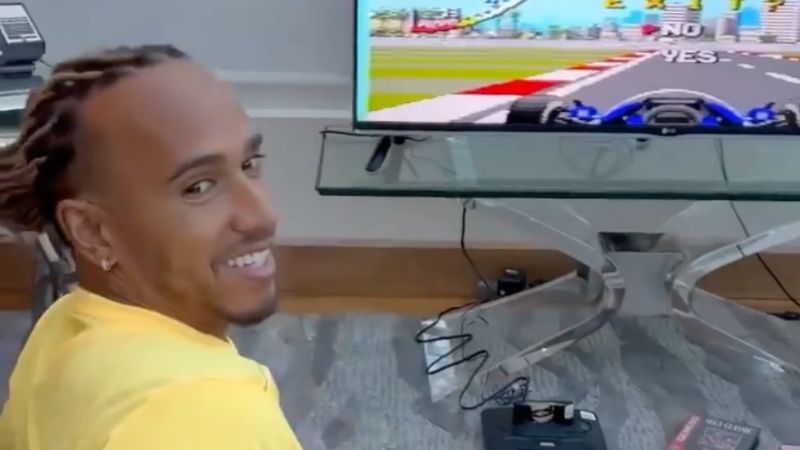 Lewis Hamilton curte Super Monaco GP II antes do GP do Canadá
