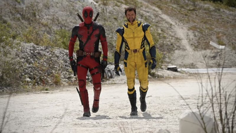 Hugh Jackman aparece com traje clássico do Wolverine em gravação de Deadpool 3
