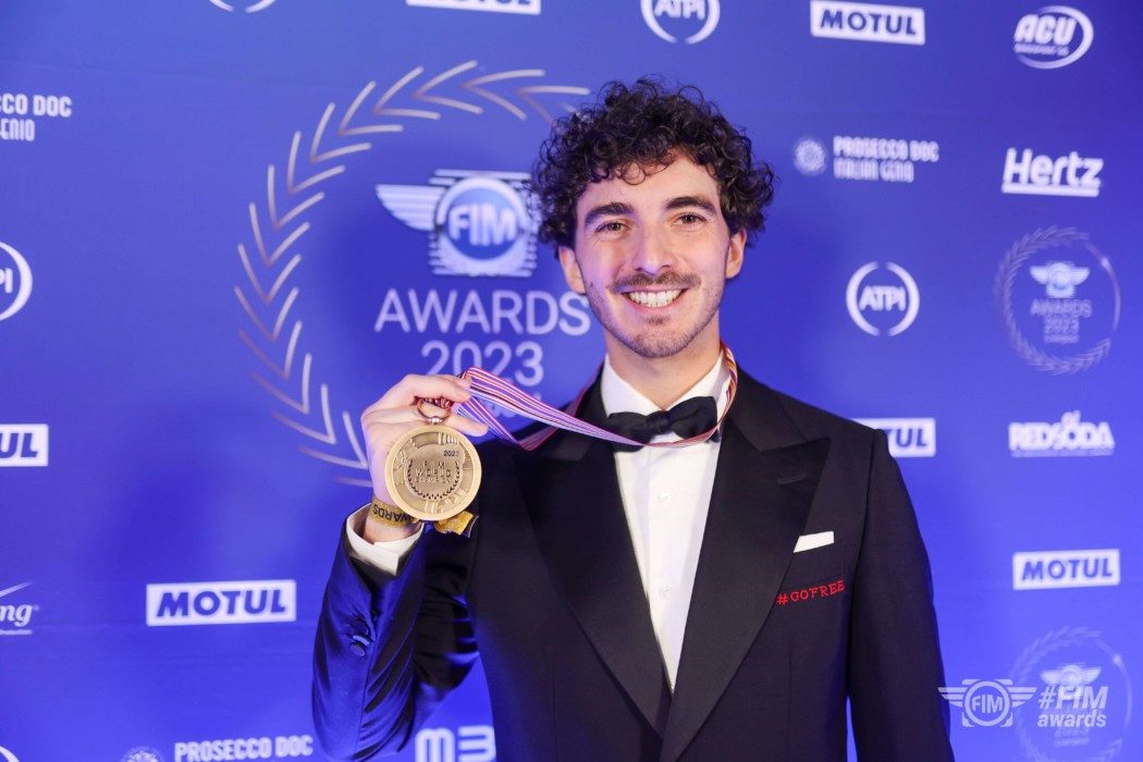 FIM Awards coroa Pecco Bagnaia como bicampeão da MotoGP, além dos demais campeões em 2023