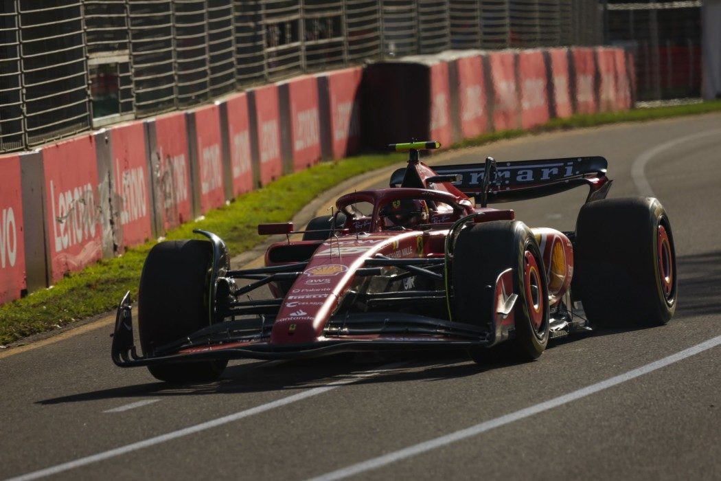 Fórmula 1 - Verstappen abandona e Ferrari aproveita para fazer dobradinha na Austrália