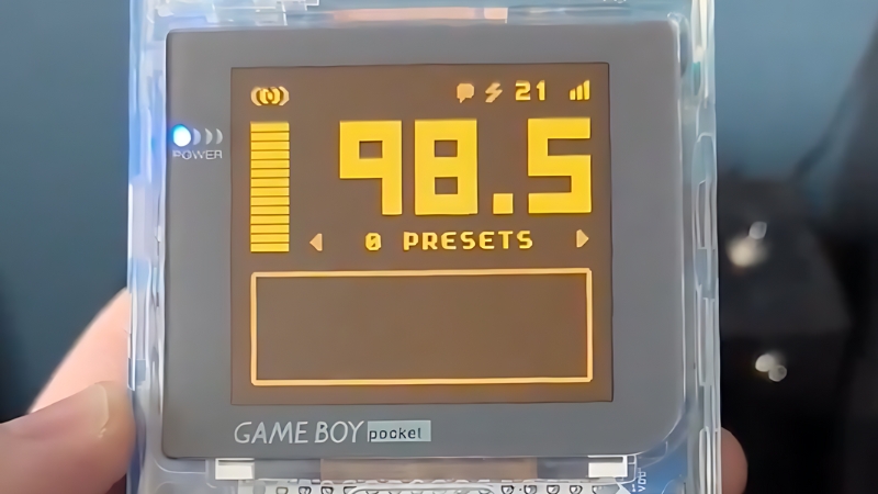 O Game Boy ganhou um novo cartucho que o transforma em uma rádio FM