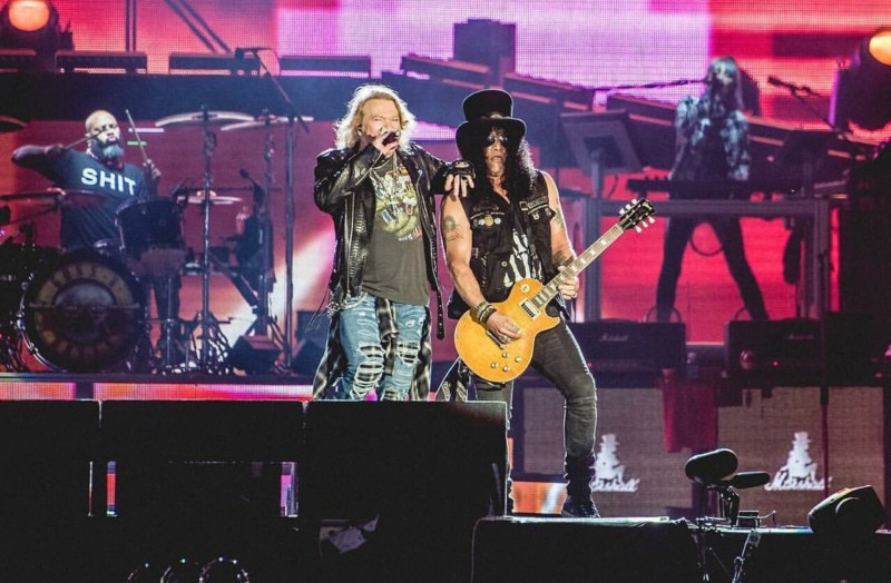 Guns N' Roses mostra o impacto das enchentes no Rio Grande do Sul e pede doações